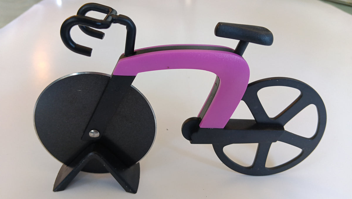 Coupe-Pizza Vélo piste – L'accessoire aussi insolite qu'efficace